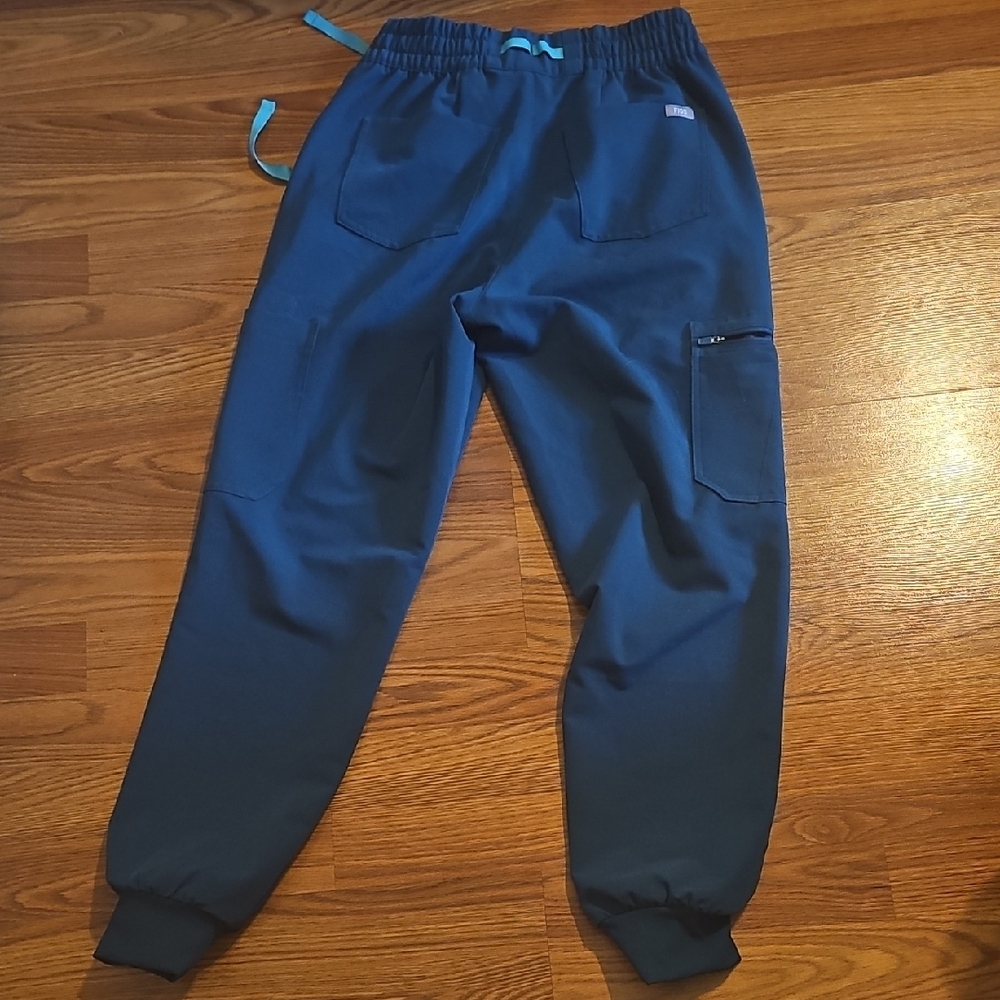 Figs Carribean Blue Uman High Waisted Jogger Scrubs. size small- regular. - Picture 2 of 6